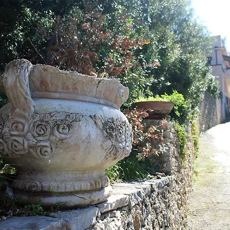 Κατάλυμα σε φάρμα Fara Del Falco *