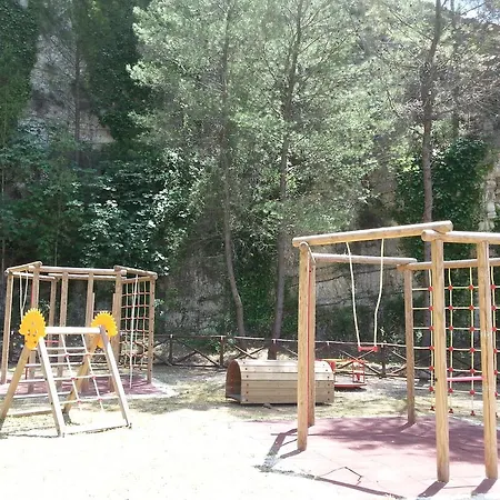 Κατάλυμα σε φάρμα Fara Del Falco
